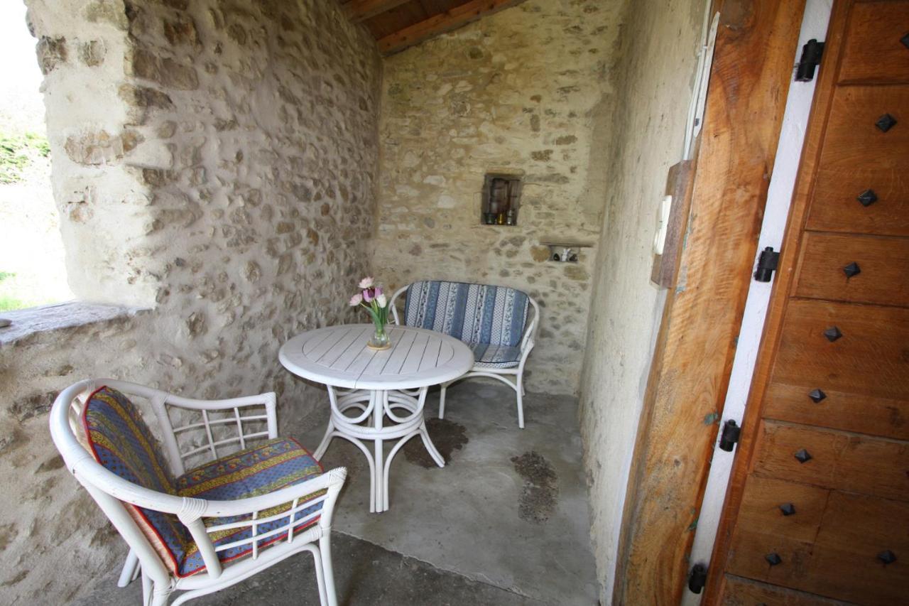 Touroulet Apartamento Suze Exterior foto